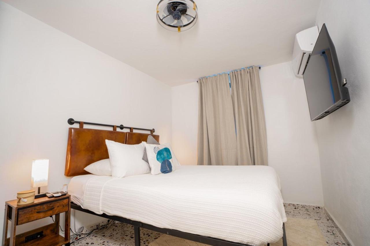 Garden Of Eden Hotel Brenas Room photo